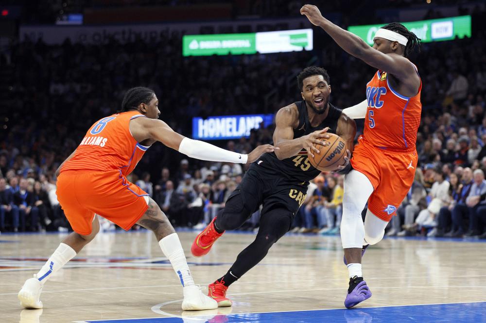 媒体人：有无赵睿新疆完全不一样 刘炜执教首个赛季不用过多苛责.