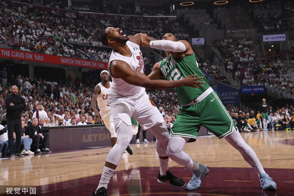 升级版阿泰斯特！名嘴：莱昂纳德自己能得20分 同时还能防住你